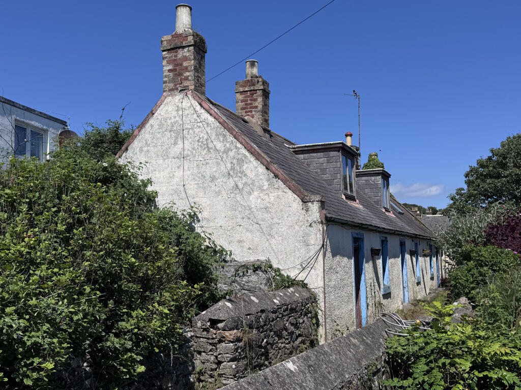 Main image of property: 5 South Street, Johnshaven, Montrose, Angus