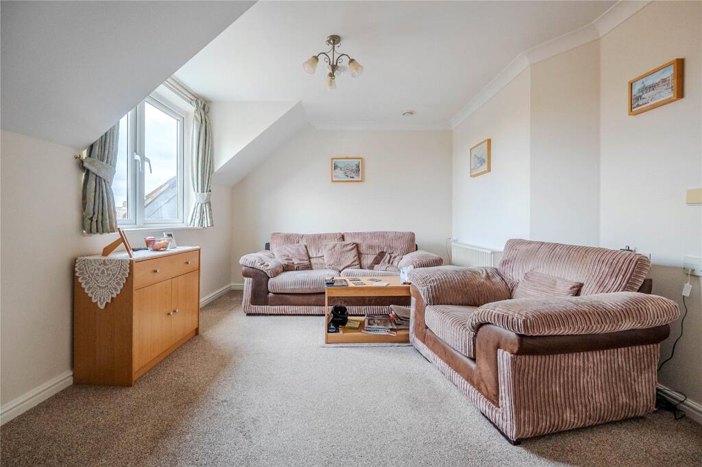 Eden Court, Bletchley, MK2 photo 3