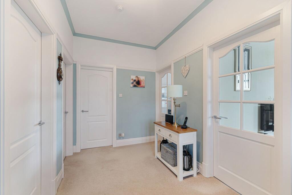 With Large Attic Room, The Willows, 252 Blackburn Road, Bolton, BL7 0PH photo 5