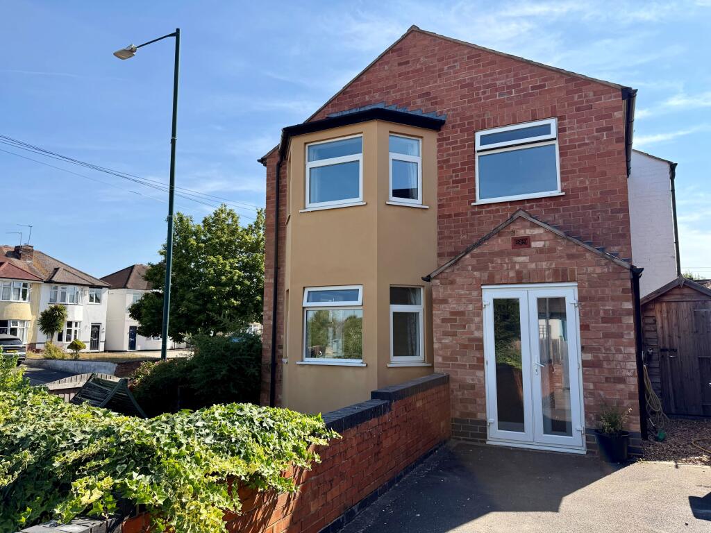 Main image of property: Heathcote Road, Leamington Spa
