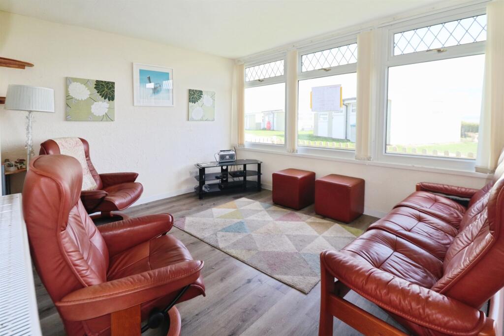 House in Cardiff, Sully and Lavernock - View 4