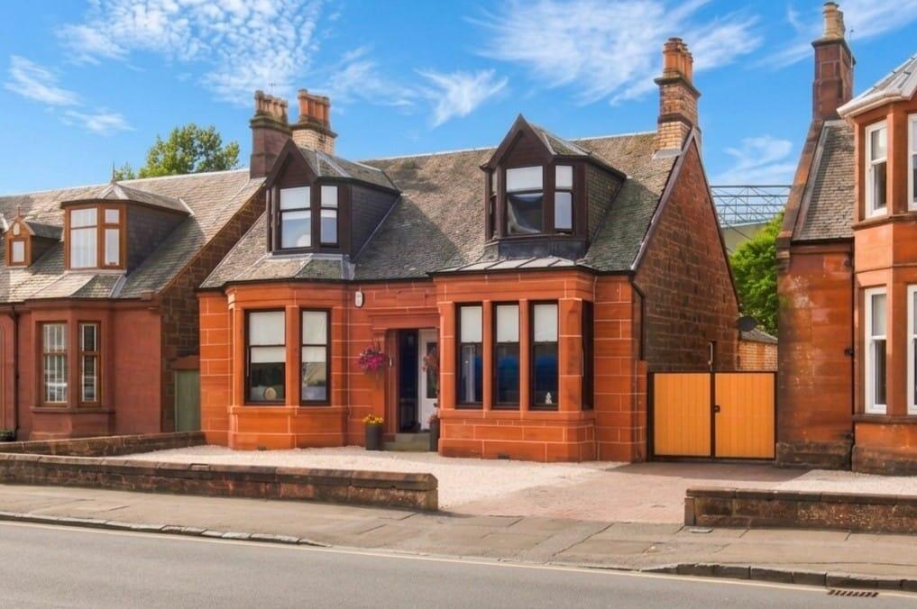 Main image of property: Dundonald Road, Kilmarnock, KA1