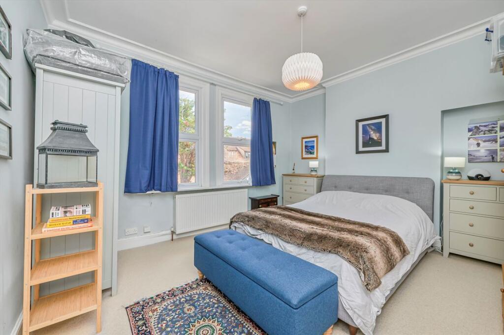 Apartment in London, Norbiton - More