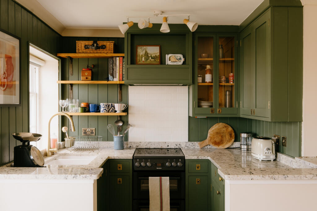 Main image of property: Tackleway, Hastings