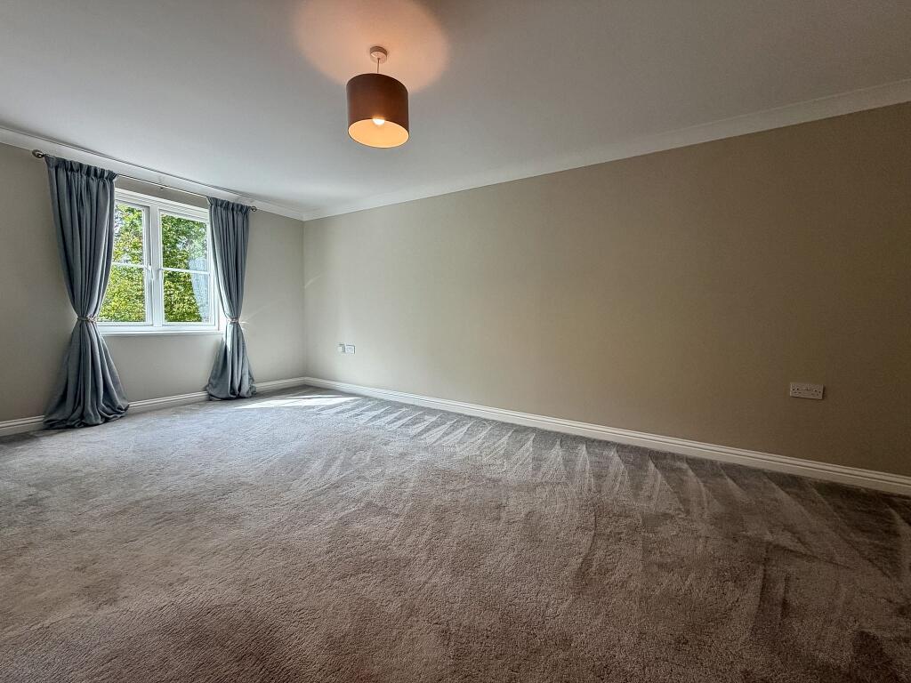 Apartment in Ipswich - View 4