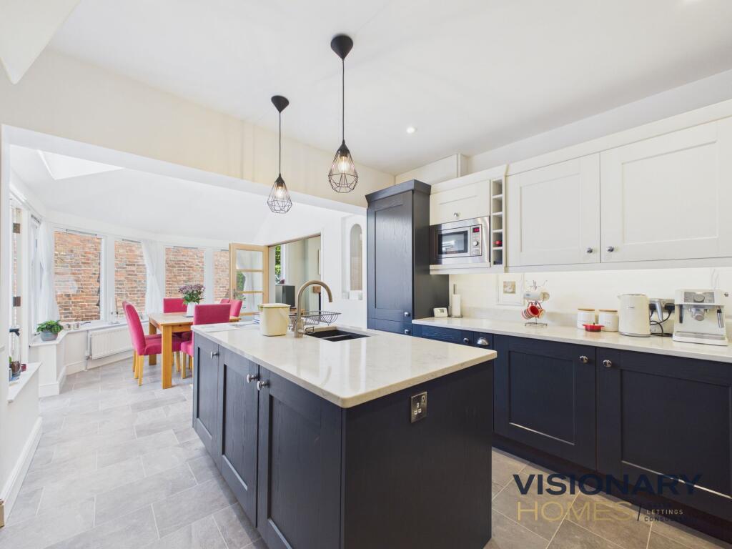 House in Walsall - View 3