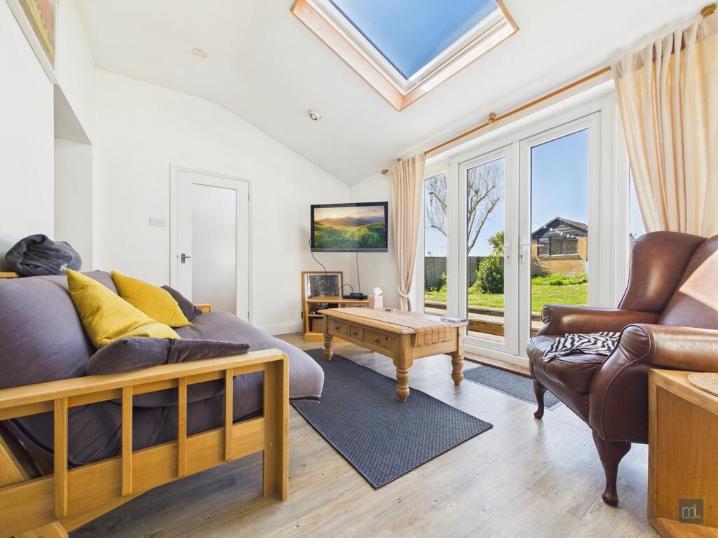 Foxglove Avenue, Needham Market, IP6 8JJ photo 4