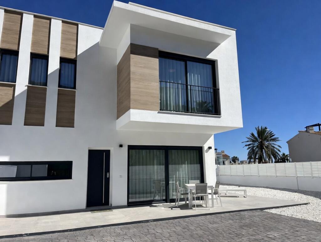 Main image of property: Valencia, Alicante, Denia