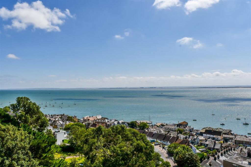 Main image of property: Broadway West, Leigh-On-Sea