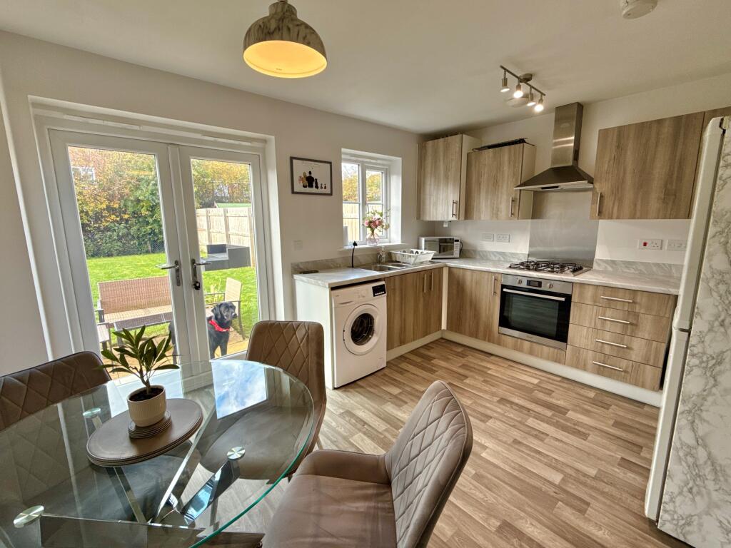 Shrewsbury Road, Bracebridge Heath, LN4 photo 2