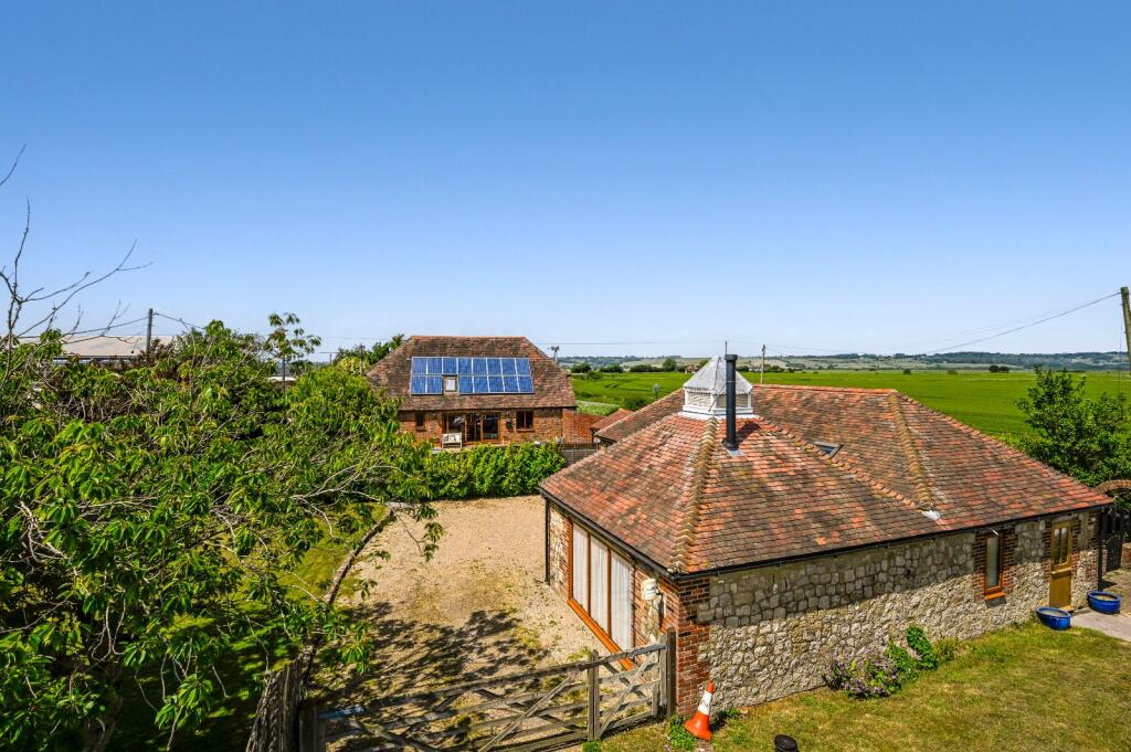 5-bed detached on Eastbridge Road, Burmarsh, Romney Marsh, Kent, TN29, £895,000