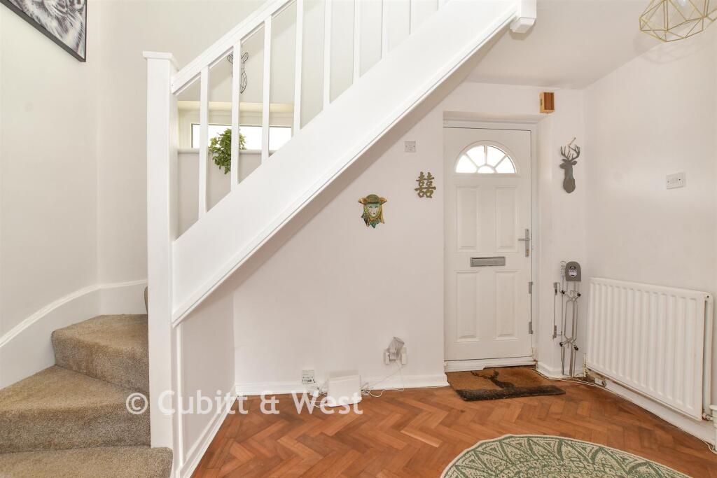 House in Waverley, Cranleigh - View 5