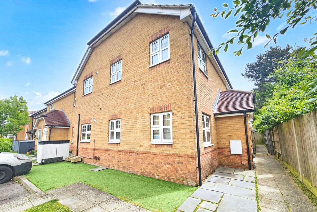 Main image of property: Harvard Close, Lee-On-The-Solent, PO13