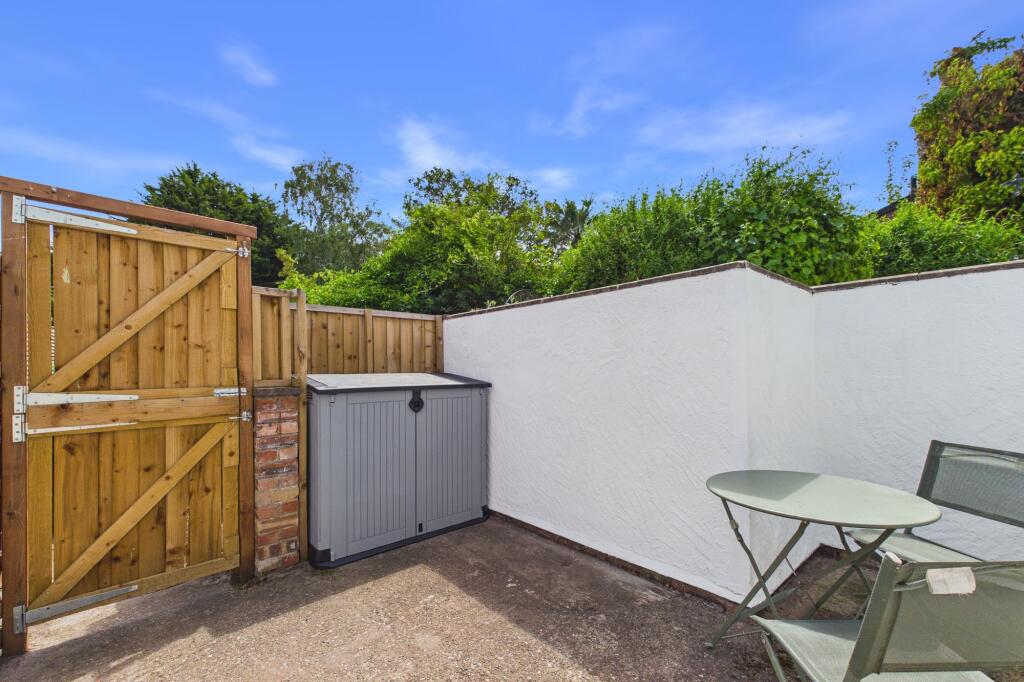 Heath Road, Upton, CH2 - View 4