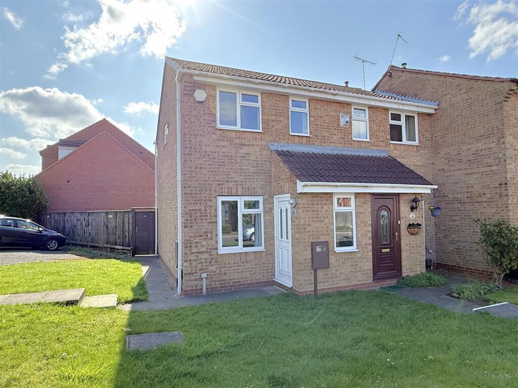 2-bed terraced on Barley Close, Burton-On-Trent, £169,950