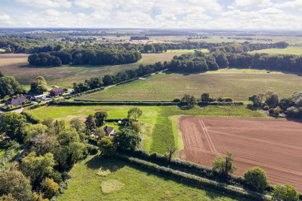 House in Ipswich - View 3