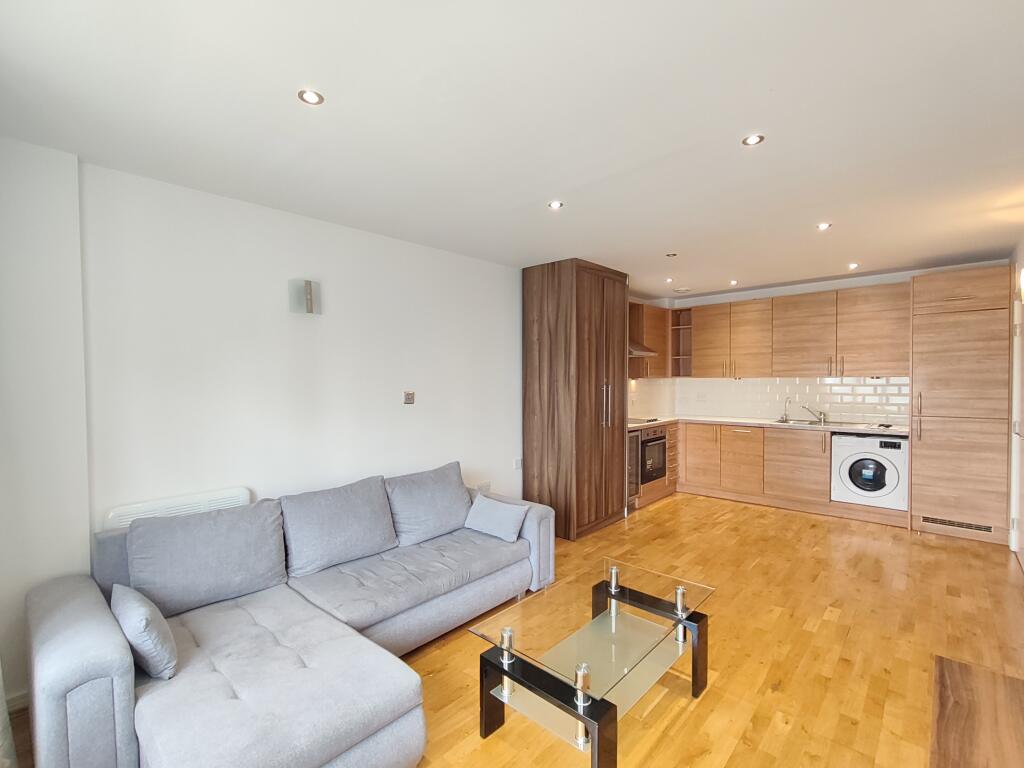 Apartment in London - View 3