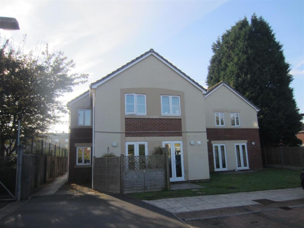 Main image of property: Machin Gardens, Bristol