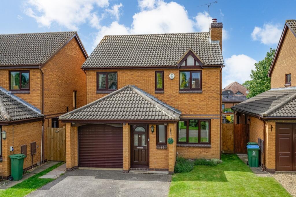 Main image of property: Wren Walk, Edlesborough, LU6 2RW