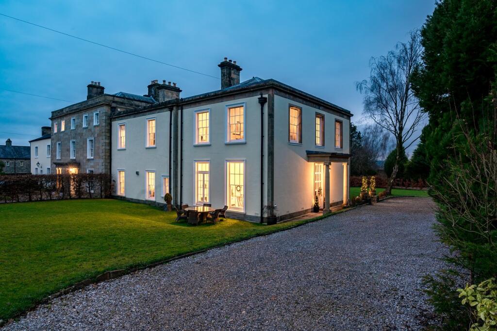 Main image of property: 10 Gillison Close, Melling, Carnforth, LA6