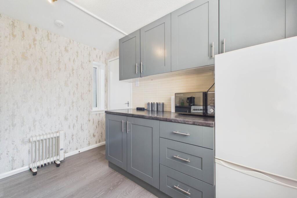 Apartment in Motherwell - View 4
