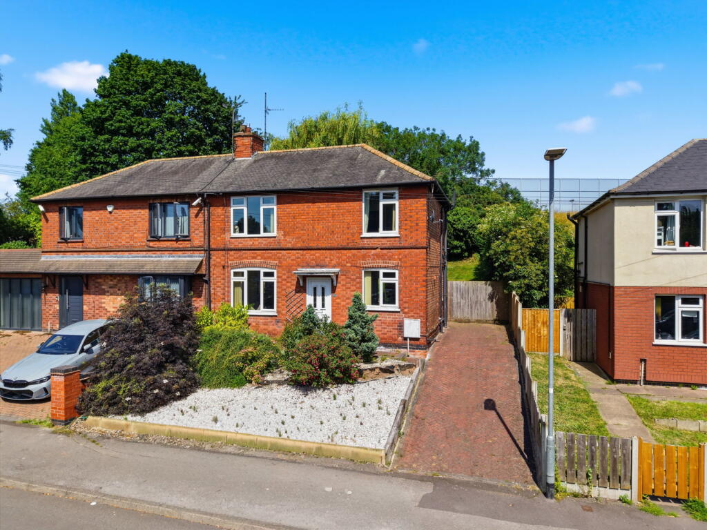 Main image of property: Valley Road, Carlton, Nottingham, NG4 1LS