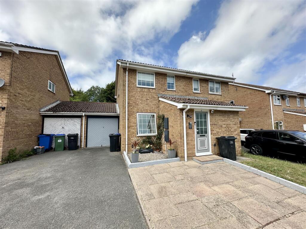 Main image of property: Valley Road, Newhaven, East Sussex
