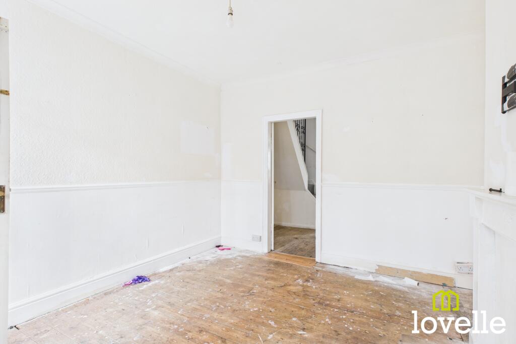 House in Kingston upon Hull - View 3