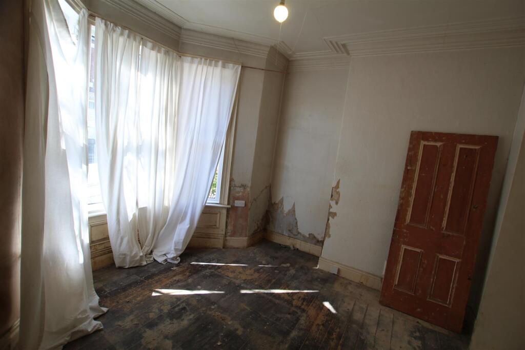 Apartment in Newcastle upon Tyne, Tyne and Wear - View 3