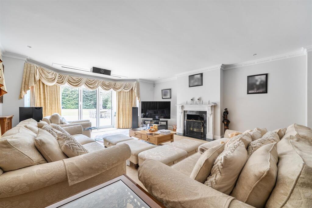 Waterhouse Lane, Kingswood, photo 4