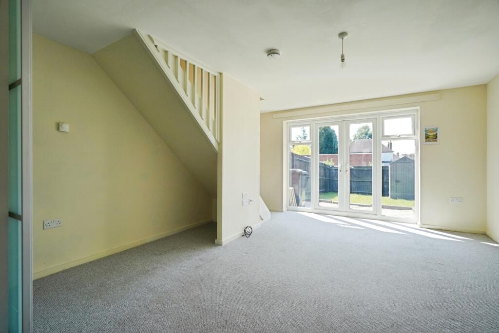 House in South Derbyshire, Derbyshire - View 2