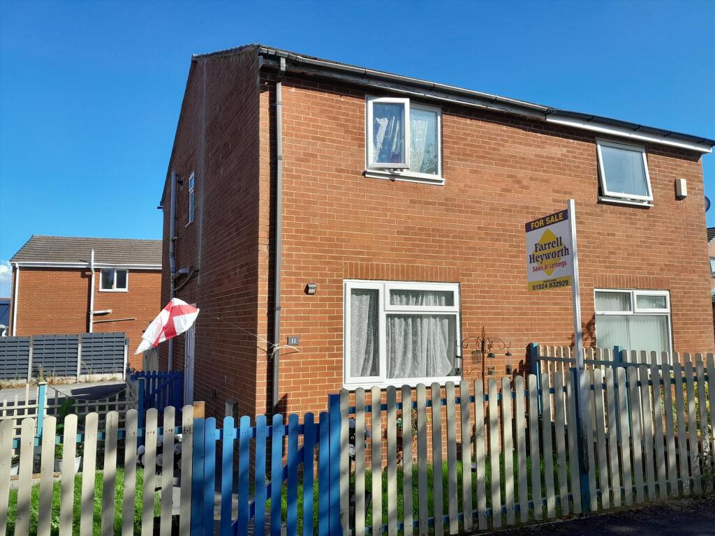 2-bed house on Rosedale Avenue, Heysham, Morecambe, £150,000