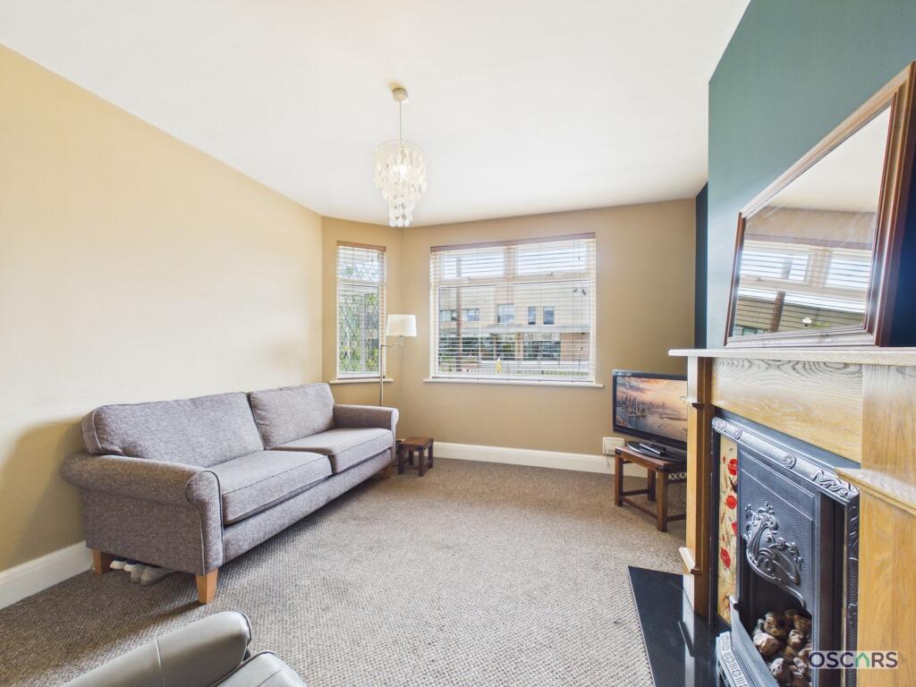 House in Hull - View 3