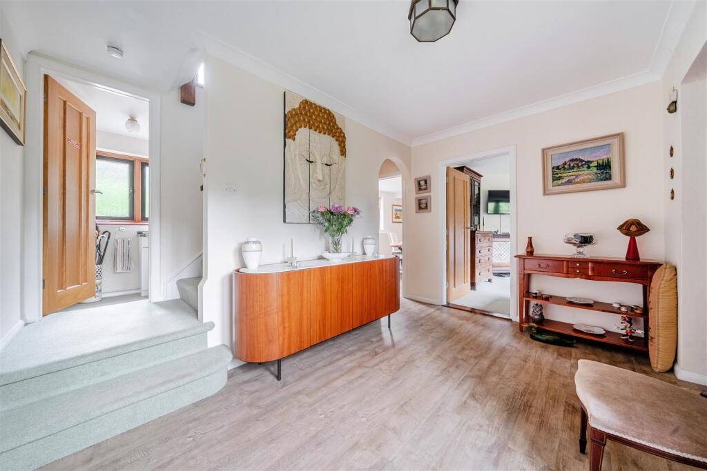 House in Waverley, Haslemere - View 5
