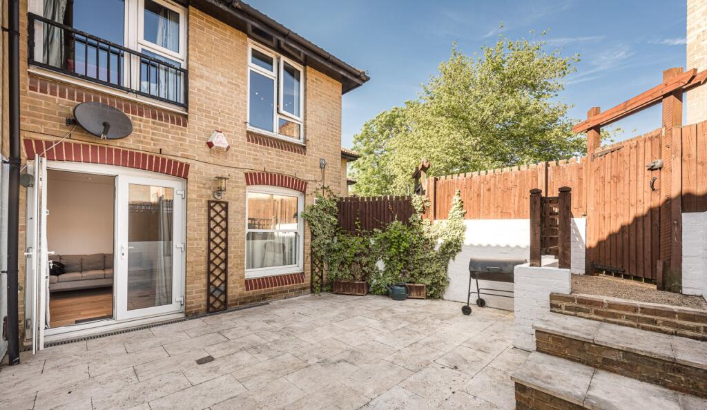 Main image of property: TESSA SANDERSON PLACE, SW8