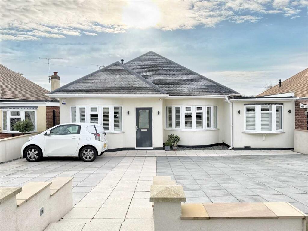 Main image of property: Park View Drive, Leigh on Sea