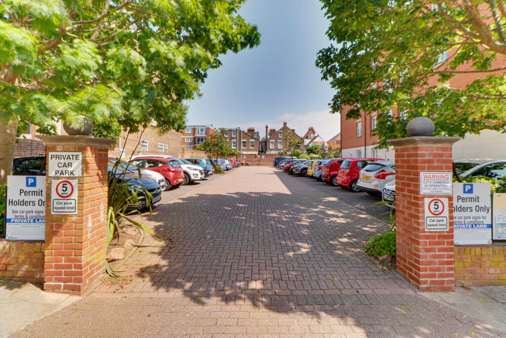 Queens Crescent, Southsea - More