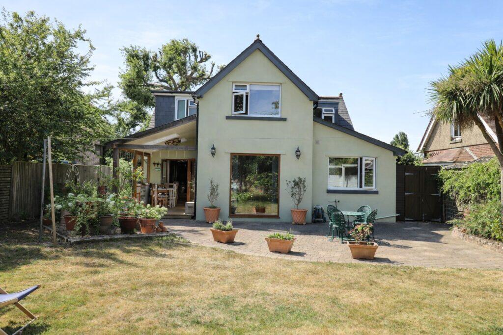 Manor Road, Hayling Island - View 3