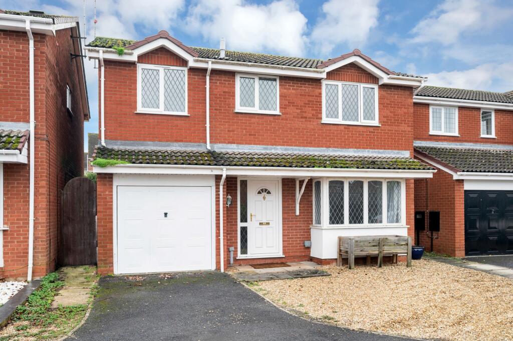 4-bed detached on Woodhead Close, Stamford, PE9, £425,000