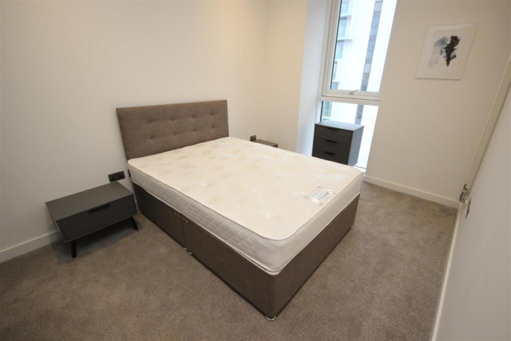 Apartment in Manchester - More