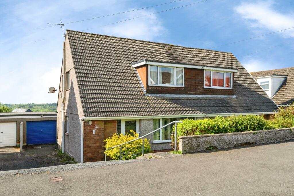 Main image of property: Bron Y Bryn, Killay, Swansea, SA2