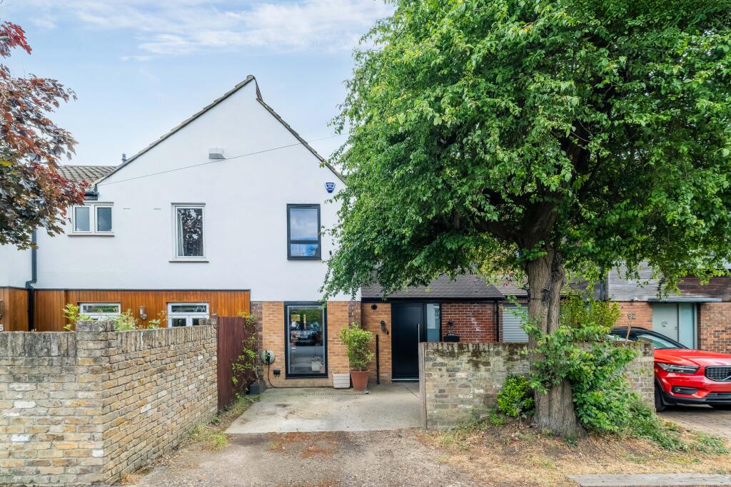 Main image of property: Langton Way, London, SE3