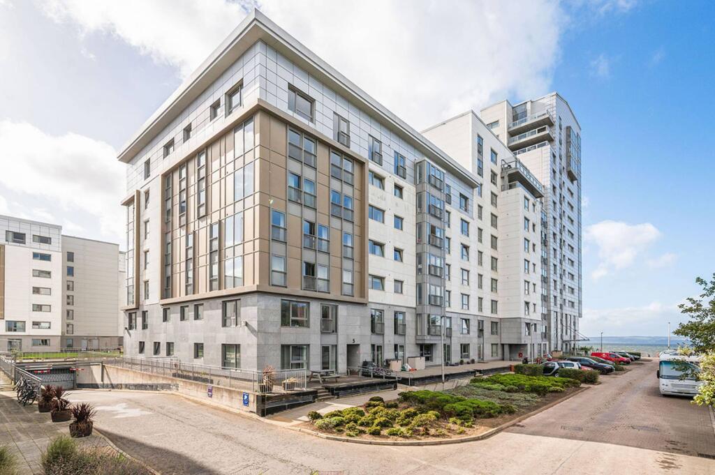 Main image of property: Flat 12, 5 Western Harbour View, Newhaven, Edinburgh, EH6 6PF