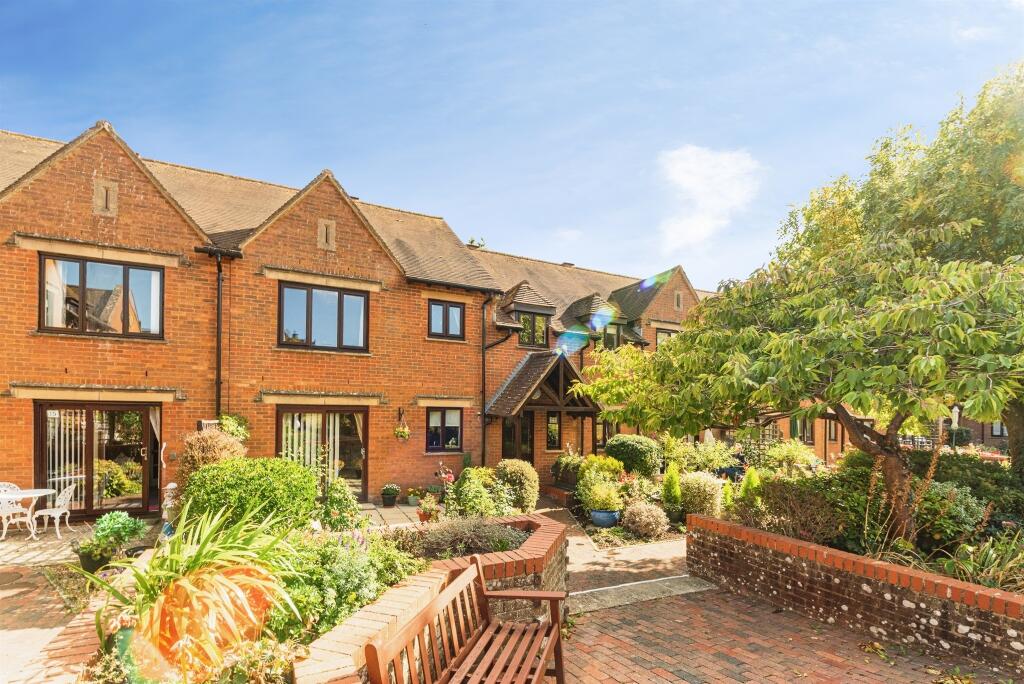 Apartment in Highworth, Swindon