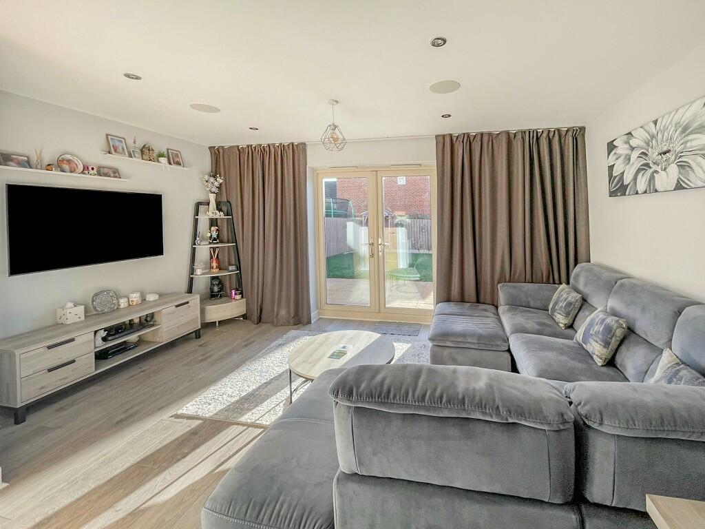 Seals Drive, Ackworth, WF7 photo 5