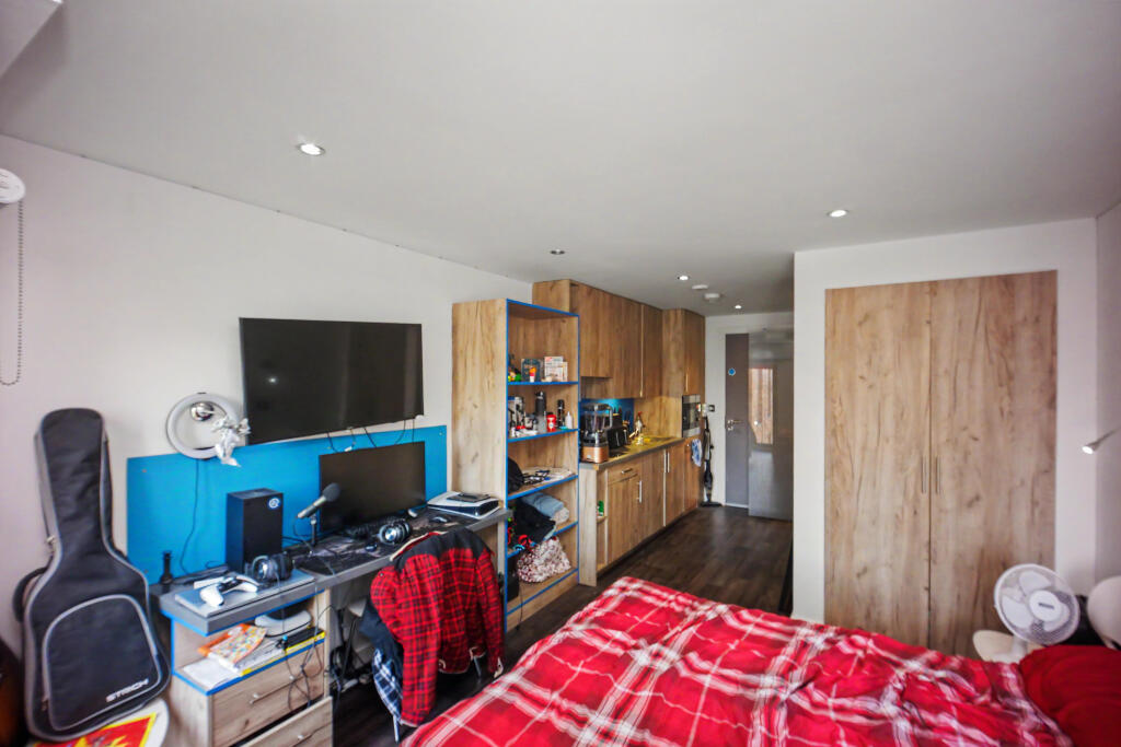 Apartment in Chester, Newtown, City of Chester - View 4