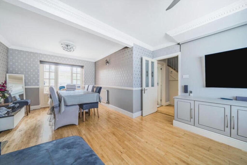 House in Dartford - View 5