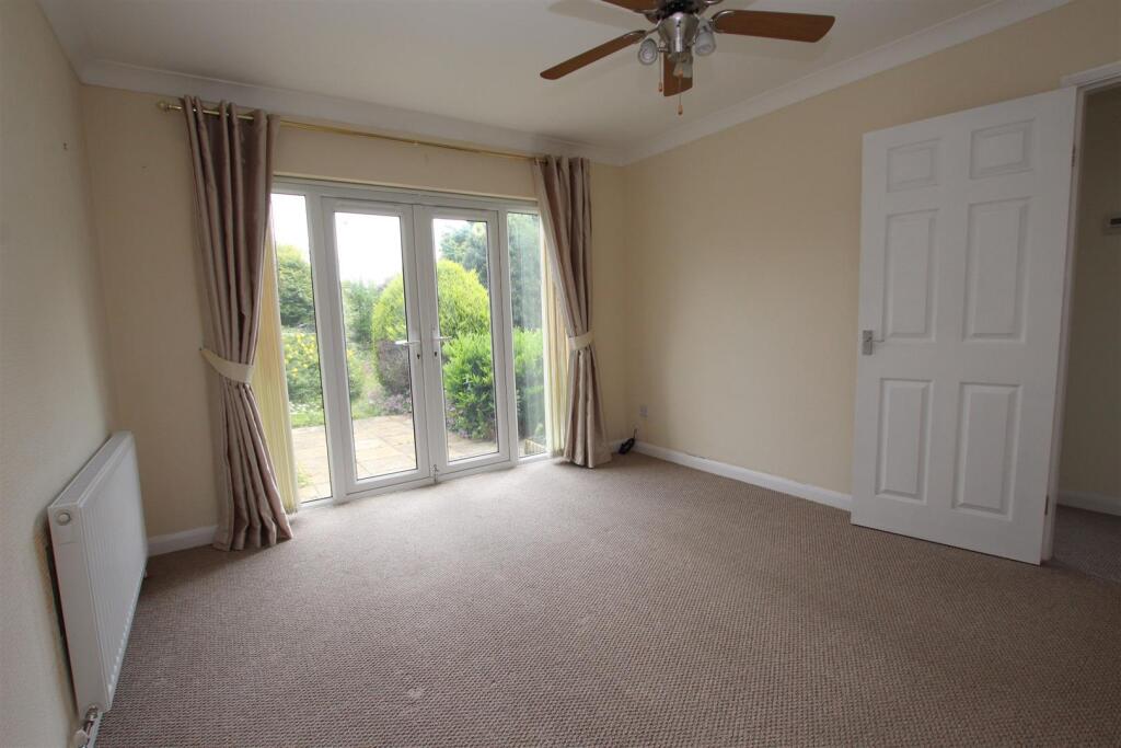 House in North Kesteven, Ruskington - More