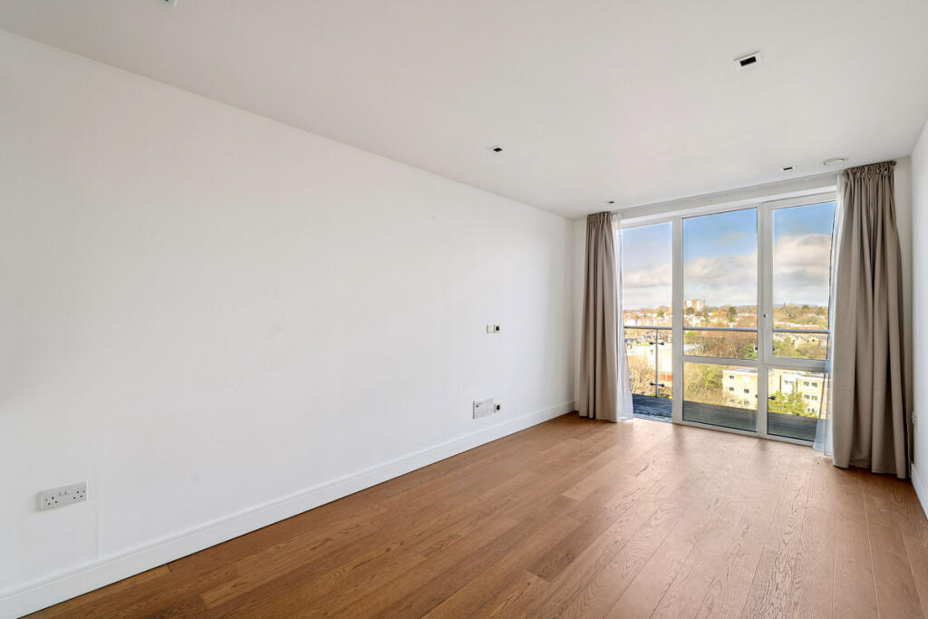 Apartment in London, Dickens Yard, Park Royal - View 2
