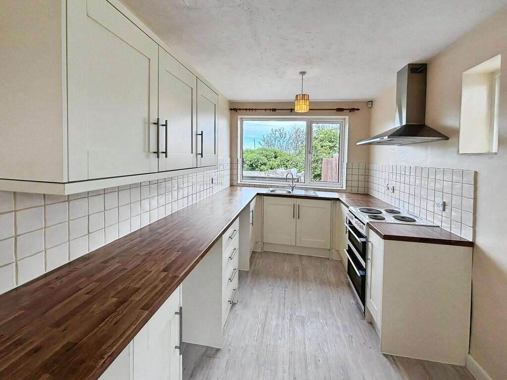 House in Tintinhull, Somerset - View 3